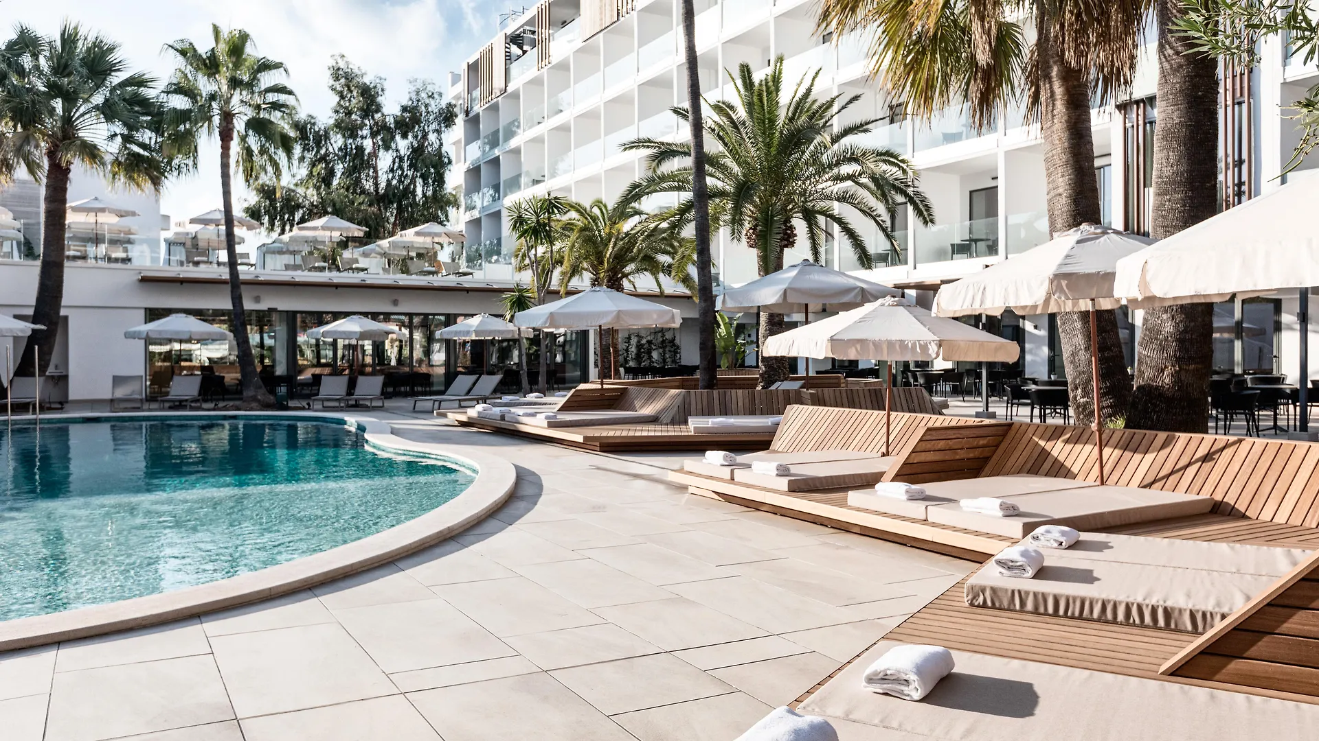 Отель Bordoy Alcudia Port Suites - Adults Only Порто де Алькудиа