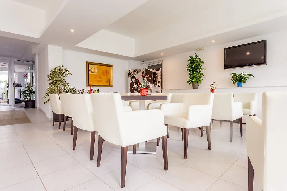 Bordoy Alcudia Port Suites - Adults Only Порто де Алькудиа